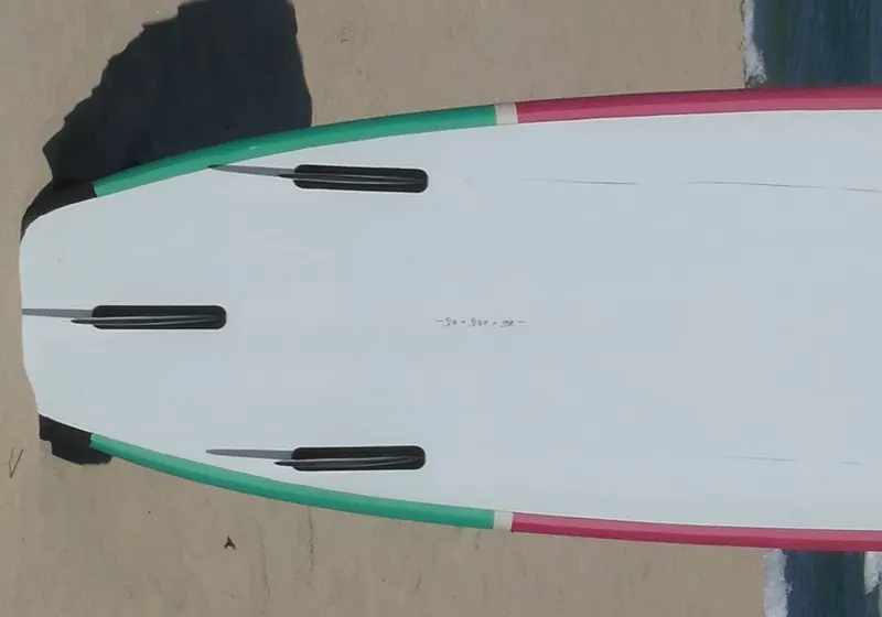 Softboard Pink tail and fins detail